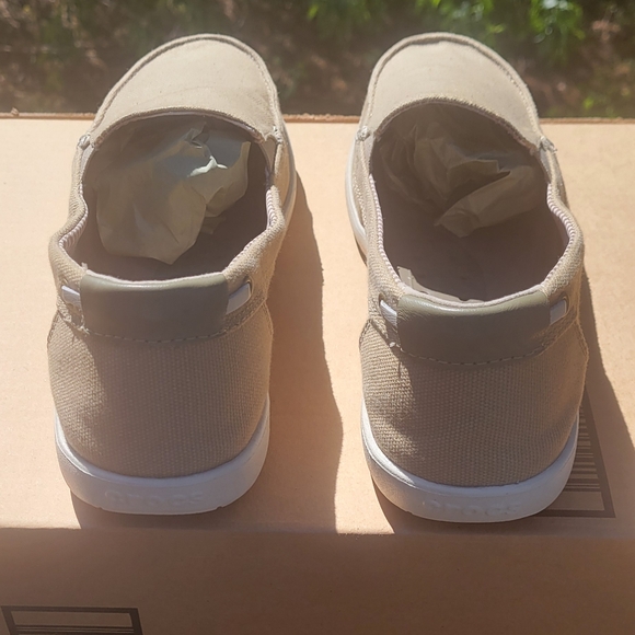 Crocs Women's Walu Loafer | Loafers for Women | Walking Shoes for Women Size 11 - Picture 7 of 12